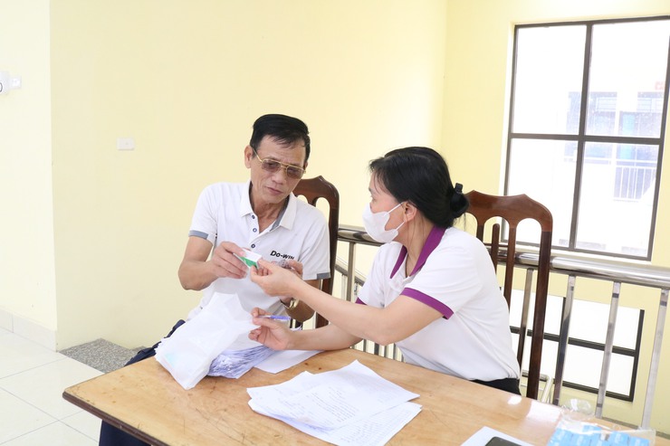 Trạm Y tế xã Quảng Bị tổ chức khám, lập hồ sơ sức khỏe cho người cao tuổi năm 2026- Ảnh 5.