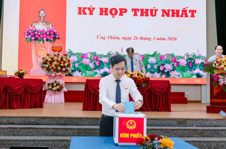 KỲ HỌP THỨ NHẤT HĐND XÃ ỨNG THIÊN KHÓA II, NHIỆM KỲ 2026 – 2031- Ảnh 4.