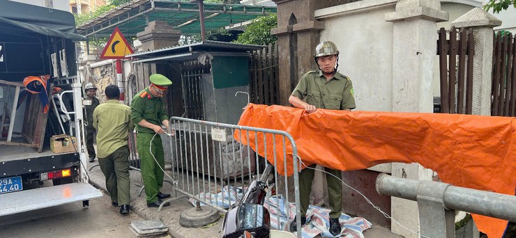 CÔNG AN XÃ QUANG MINH QUYẾT LIỆT, BÀI BẢN TRONG RA QUÂN LẬP LẠI TRẬT TỰ ĐÔ THỊ- Ảnh 3.