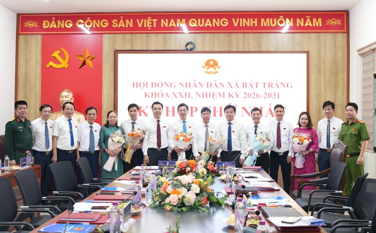 Kỳ họp thứ nhất HĐND xã Bát Tràng khóa XXII, nhiệm kỳ 2026–2031 thành công tốt đẹp- Ảnh 13.