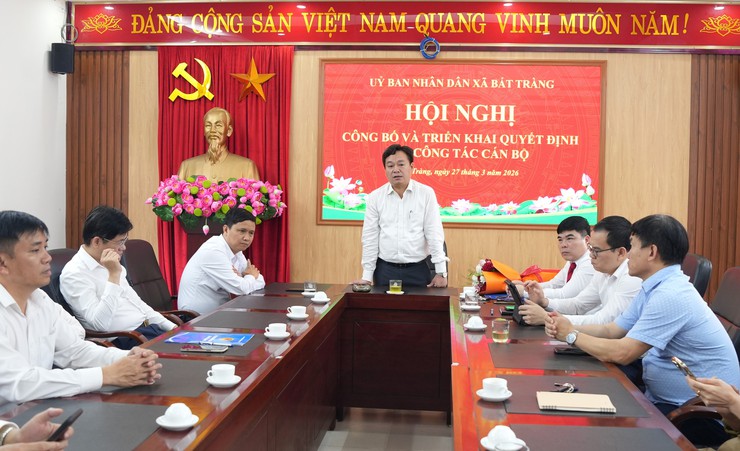 Bát Tràng công bố và triển khai quyết định về công tác cán bộ- Ảnh 3.