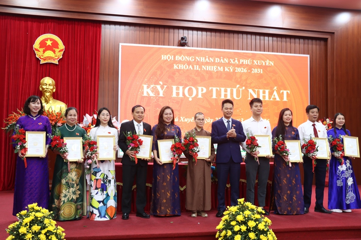 Kỳ họp thứ nhất HĐND xã Phú Xuyên khóa II, nhiệm kỳ 2026 - 2031- Ảnh 5.