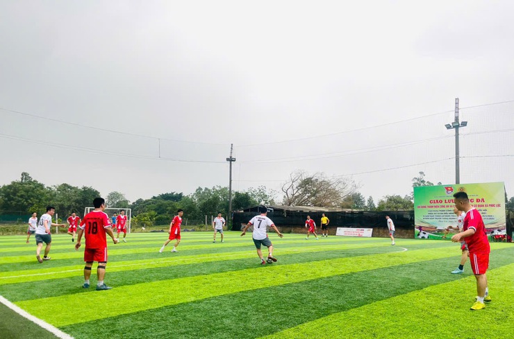 Giao lưu bóng đá chào mừng 95 năm Ngày thành lập Đoàn TNCS Hồ Chí Minh tại xã Phúc Lộc- Ảnh 7.