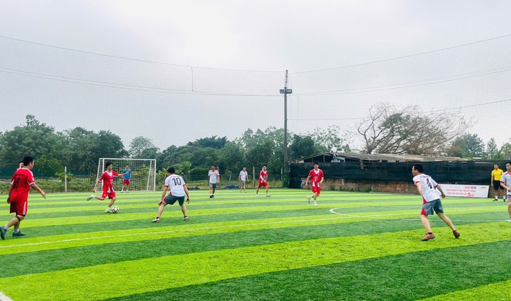 Giao lưu bóng đá chào mừng 95 năm Ngày thành lập Đoàn TNCS Hồ Chí Minh tại xã Phúc Lộc- Ảnh 6.