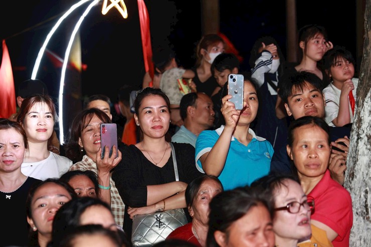 126 tay trống hội vang nhịp đoàn kết tại chương trình văn hóa - nghệ thuật xã Ứng Thiên- Ảnh 10.