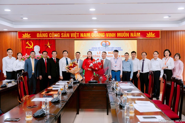 Đảng ủy Doanh nghiệp phường Việt Hưng: Phát triển tổ chức đảng trong khu vực kinh tế tư nhân qua việc thành lập Chi bộ Công ty TNHH Imex News.- Ảnh 6.