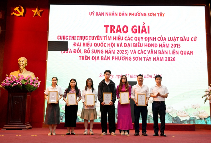 SƠN TÂY TỔNG KẾT CÔNG TÁC BẦU CỬ VÀ LỄ HỘI ĐỀN VÀ XUÂN BÍNH NGỌ 2026- Ảnh 4.