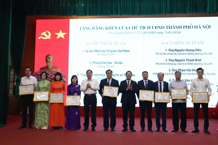 Phường Từ Liêm công bố kết quả bầu cử và tổng kết công tác bầu cử đại biểu Quốc hội khóa XVI và đại biểu HĐND các cấp nhiệm kỳ 2026-2031- Ảnh 4.