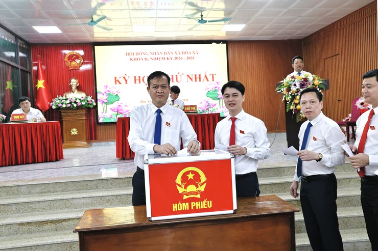 KỲ HỌP THỨ NHẤT HĐND XÃ HÒA XÁ NHIỆM KỲ 2026-2031 THÀNH CÔNG TỐT ĐẸP- Ảnh 4.