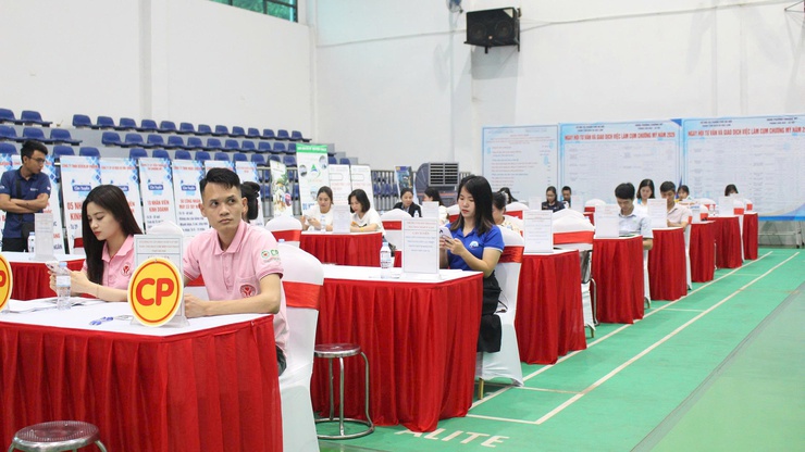 Khai mạc Ngày hội tư vấn và giao dịch việc làm cụm Chương Mỹ năm 2026- Ảnh 1.