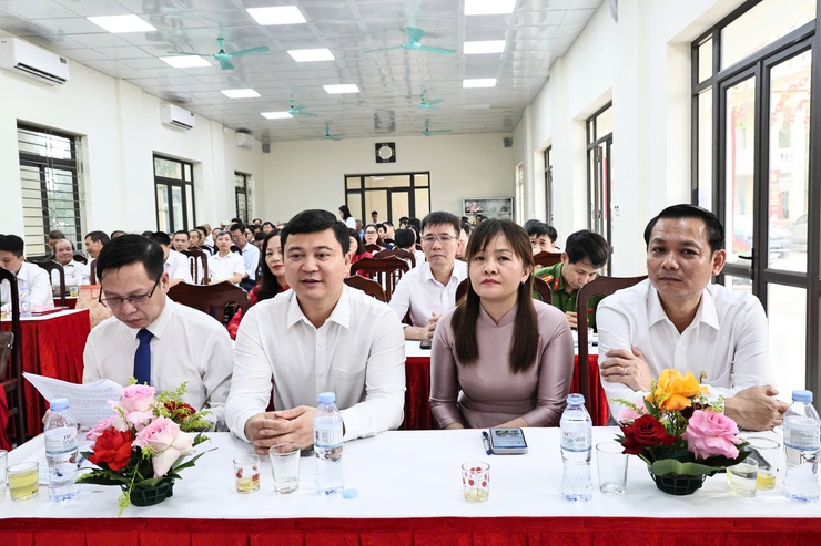 Hoà Xá tổng kết công tác bầu cử khen thưởng 103 tập thể, cá nhân- Ảnh 2.