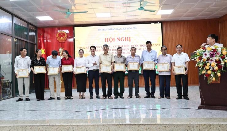 Hoà Xá tổng kết công tác bầu cử khen thưởng 103 tập thể, cá nhân- Ảnh 8.