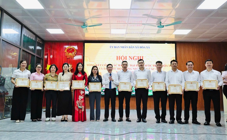 Hoà Xá tổng kết công tác bầu cử khen thưởng 103 tập thể, cá nhân- Ảnh 7.