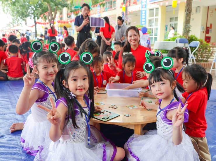 Sôi nổi Ngày hội trải nghiệm văn hóa các châu lục tại Trường Mầm non Minh Tân- Ảnh 8.