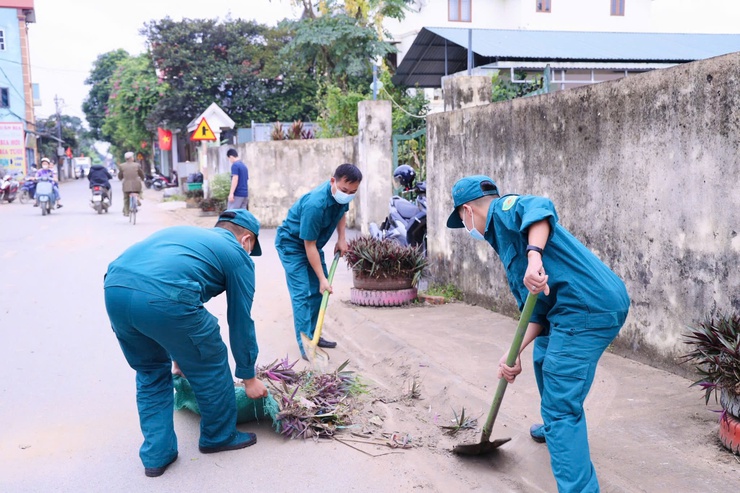 Dân quân tự vệ xã Phú Nghĩa: Vững vàng “ Bức tường sắt” nơi cơ sở sau 91 năm xây dựng và trưởng thành- Ảnh 1.