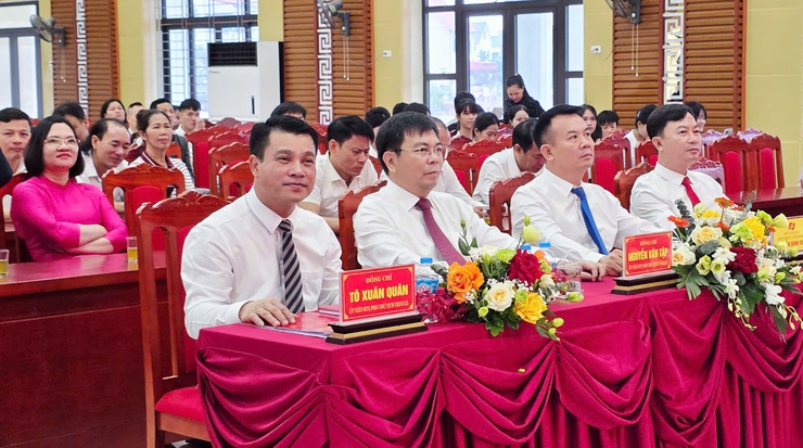 Hát Môn đẩy mạnh phát triển thể thao quần chúng- Ảnh 1.