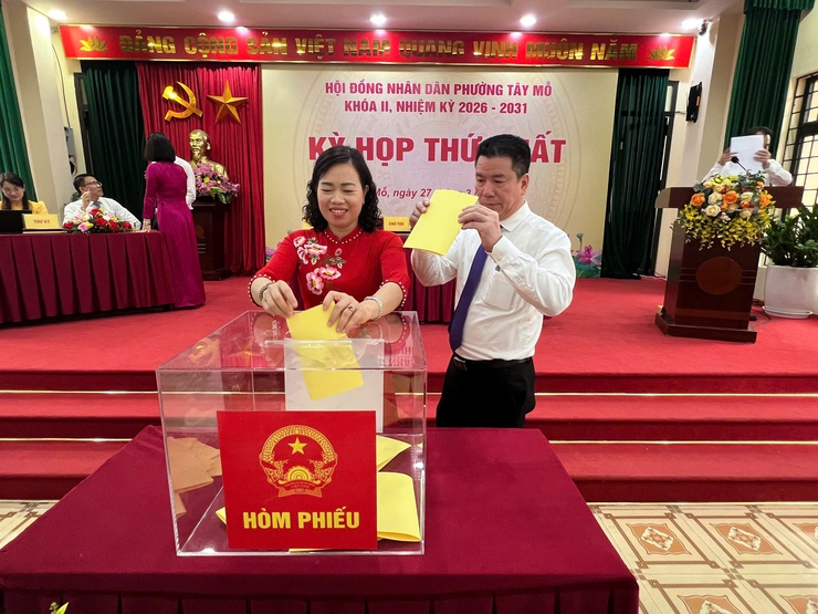 Kỳ họp thứ Nhất HĐND phường Tây Mỗ: Kiện toàn nhân sự chủ chốt

- Ảnh 6.