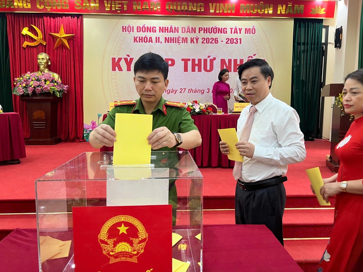 Kỳ họp thứ Nhất HĐND phường Tây Mỗ: Kiện toàn nhân sự chủ chốt

- Ảnh 7.