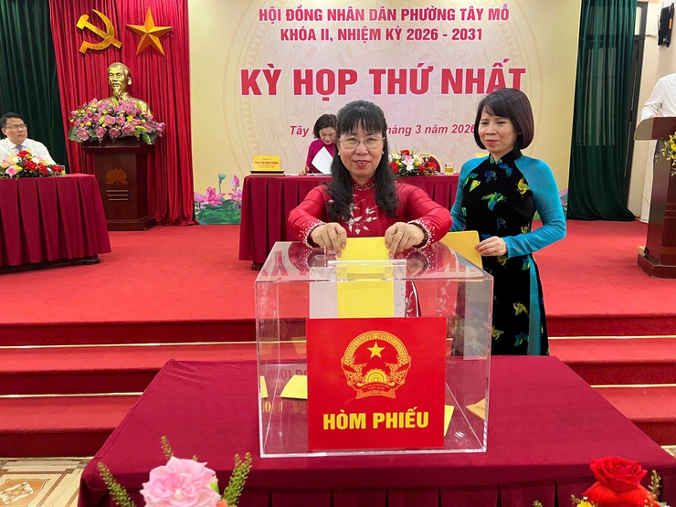 Kỳ họp thứ Nhất HĐND phường Tây Mỗ: Kiện toàn nhân sự chủ chốt

- Ảnh 8.