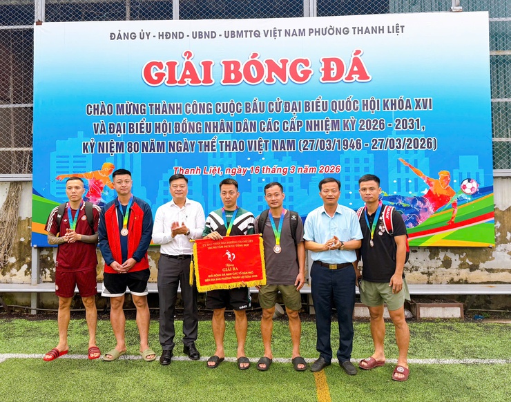 Sôi nổi Chung kết Giải bóng đá nam TDP phường Thanh Liệt năm 2026- Ảnh 11.