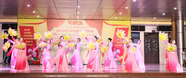 Xã Quảng Bị rộn ràng đêm văn nghệ chào mừng thành công cuộc bầu cử đại biểu Quốc hội và HĐND các cấp- Ảnh 3.