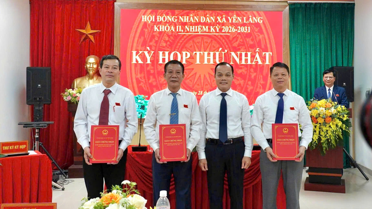 YÊN LÃNG TỔ CHỨC THÀNH CÔNG KỲ HỌP THỨ NHẤT HĐND XÃ KHÓA II, NHIỆM KỲ 2026-2031- Ảnh 2.