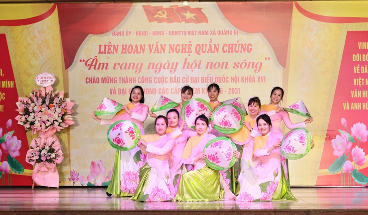 Xã Quảng Bị rộn ràng đêm văn nghệ chào mừng thành công cuộc bầu cử đại biểu Quốc hội và HĐND các cấp- Ảnh 6.