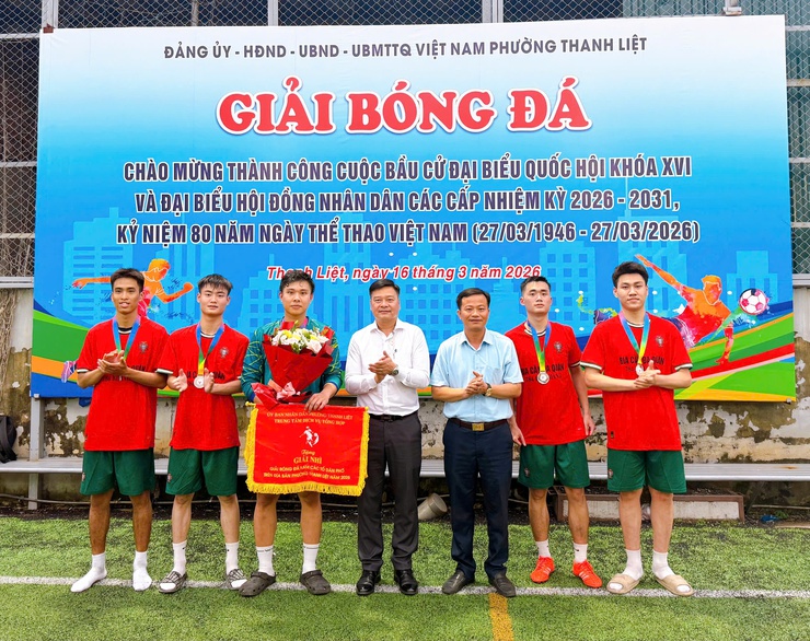 Sôi nổi Chung kết Giải bóng đá nam TDP phường Thanh Liệt năm 2026- Ảnh 10.