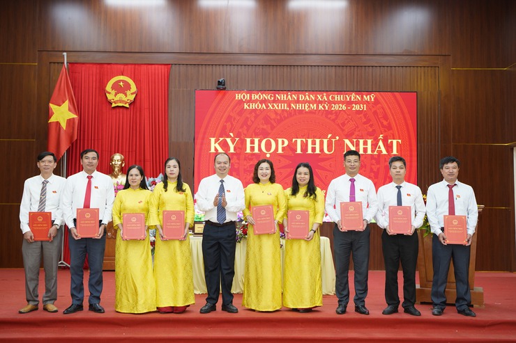 Chuyên Mỹ tổ chức thành công Kỳ họp thứ nhất HĐND xã khóa XXIII, nhiệm kỳ 2026-2031- Ảnh 4.
