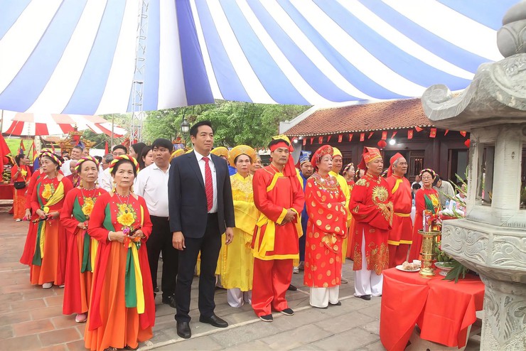 Tưng bừng các lễ hội truyền thống phường Long Biên- Ảnh 3.