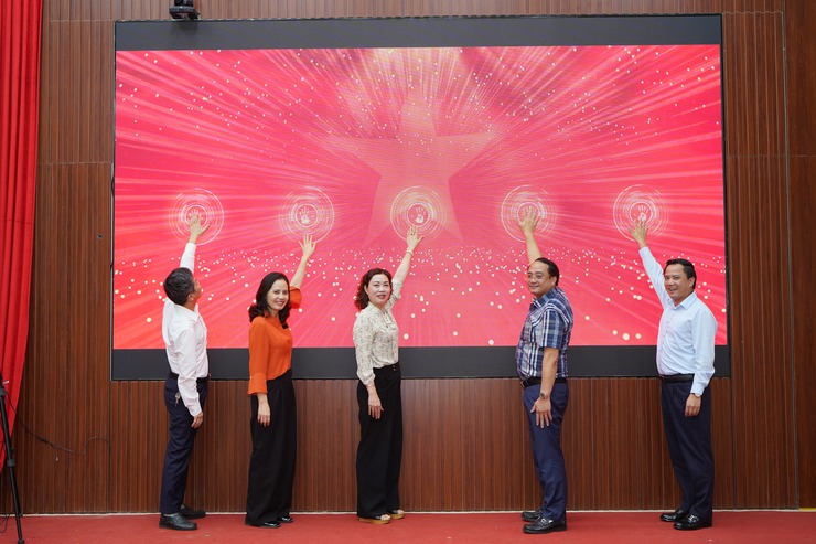 Lễ phát động cuộc thi chính luận bảo vệ nền tảng tư tưởng của Đảng lần thứ 6 - năm 2026 trên địa bàn xã Chuyên Mỹ- Ảnh 2.