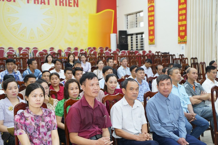 Lễ phát động cuộc thi chính luận bảo vệ nền tảng tư tưởng của Đảng lần thứ 6 - năm 2026 trên địa bàn xã Chuyên Mỹ- Ảnh 5.