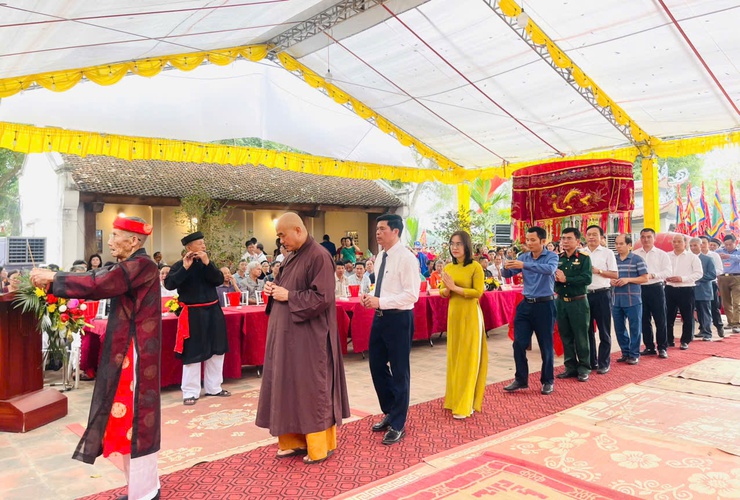 Phúc Lộc: Long trọng khai mạc lễ hội truyền thống làng Sen Chiểu xuân Bính Ngọ 2026- Ảnh 11.