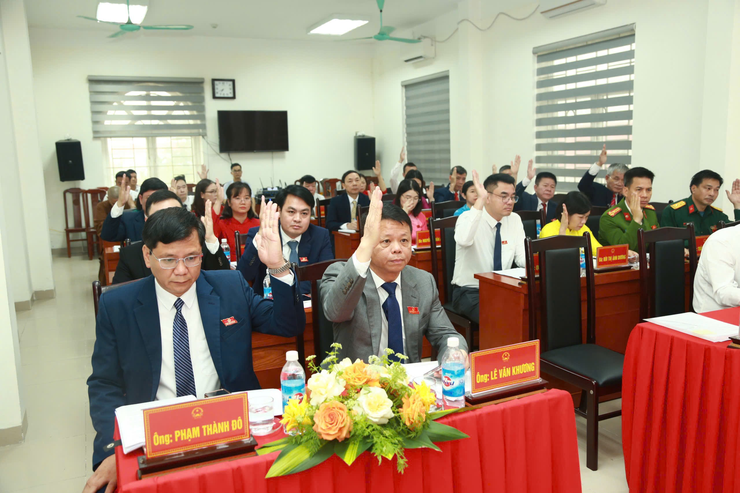 YÊN LÃNG TỔ CHỨC THÀNH CÔNG KỲ HỌP THỨ NHẤT HĐND XÃ KHÓA II, NHIỆM KỲ 2026-2031- Ảnh 8.