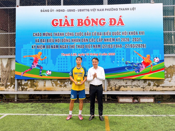 Sôi nổi Chung kết Giải bóng đá nam TDP phường Thanh Liệt năm 2026- Ảnh 6.