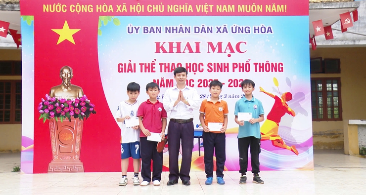 KHAI MẠC GIẢI THỂ THAO HỌC SINH PHỔ THÔNG XÃ ỨNG HÒA NĂM HỌC 2025–2026.- Ảnh 11.