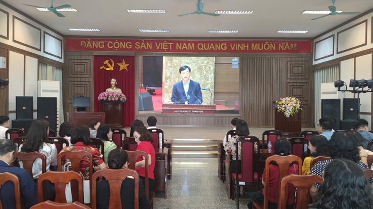 Đảng ủy phường Đông Ngạc tổ chức hội nghị trực tuyến quán triệt Nghị quyết số 02-NQ/TW ngày 17/3/2026 của Bộ Chính trị “về xây dựng và phát triển Thủ đô Hà Nội trong kỷ nguyên mới”- Ảnh 6.