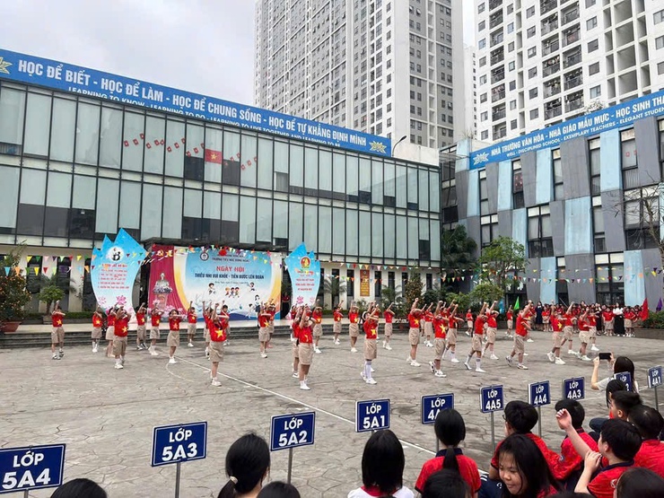 Sôi nổi Ngày hội “Thiếu nhi vui khỏe – Tiến bước lên Đoàn” năm 2026 của Trường Tiểu học Đông Ngạc- Ảnh 5.