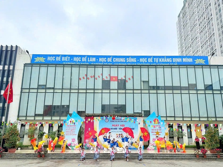 Sôi nổi Ngày hội “Thiếu nhi vui khỏe – Tiến bước lên Đoàn” năm 2026 của Trường Tiểu học Đông Ngạc- Ảnh 12.