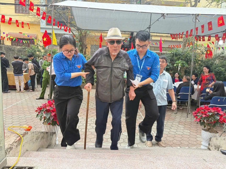 Tuổi trẻ phường Đông Ngạc viết tiếp trang sử vẻ vang 95 năm Đoàn Thanh niên Cộng sản Hồ Chí Minh- Ảnh 12.