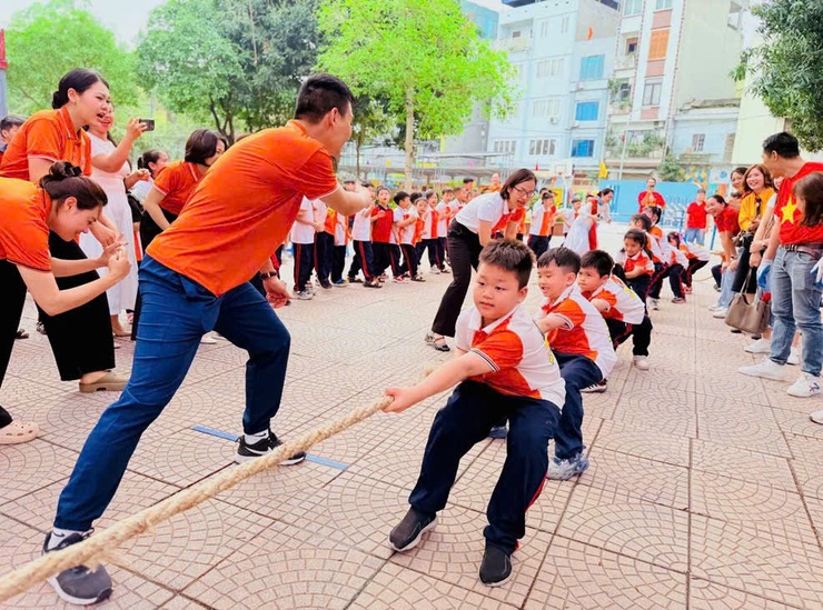 Sôi nổi ngày hội ‘Thiếu nhi vui khỏe – Tiến bước lên Đoàn’ của Trường Tiểu học Đông Ngạc A- Ảnh 12.