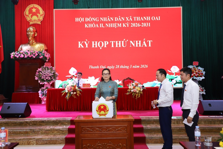Kỳ họp thứ Nhất HĐND xã Thanh Oai khóa II, nhiệm kỳ 2026-2031: Khởi đầu mới – Khát vọng mới – Niềm tin mới- Ảnh 8.