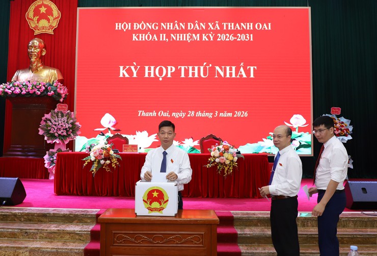 Kỳ họp thứ Nhất HĐND xã Thanh Oai khóa II, nhiệm kỳ 2026-2031: Khởi đầu mới – Khát vọng mới – Niềm tin mới- Ảnh 6.