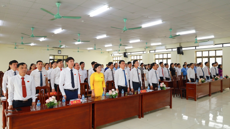 
Kỳ họp thứ Nhất HĐND xã Suối Hai khóa II kiện toàn các chức danh chủ chốt nhiệm kỳ 2026 – 2031- Ảnh 1.