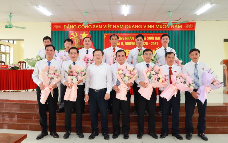 
Kỳ họp thứ Nhất HĐND xã Suối Hai khóa II kiện toàn các chức danh chủ chốt nhiệm kỳ 2026 – 2031- Ảnh 5.