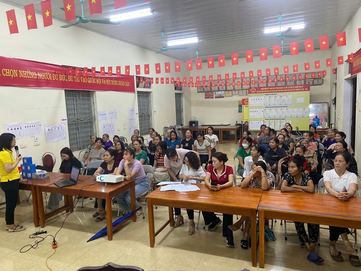 Xã Quảng Bị phối hợp tuyên truyền chính sách Bảo hiểm xã hội, Bảo hiểm y tế tại thôn Giữa- Ảnh 1.