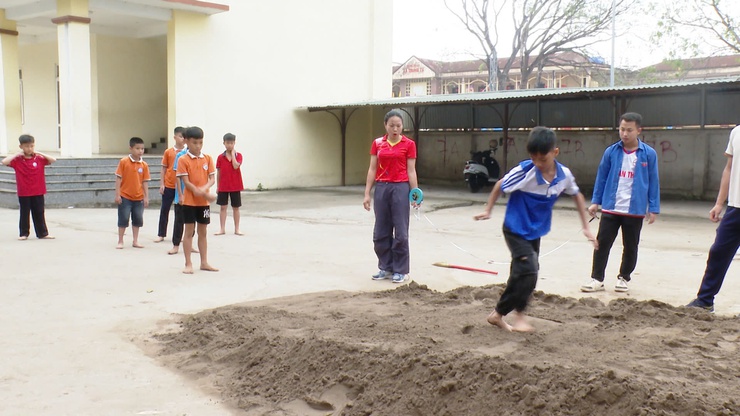 KHAI MẠC GIẢI THỂ THAO HỌC SINH PHỔ THÔNG XÃ ỨNG HÒA NĂM HỌC 2025–2026.- Ảnh 4.