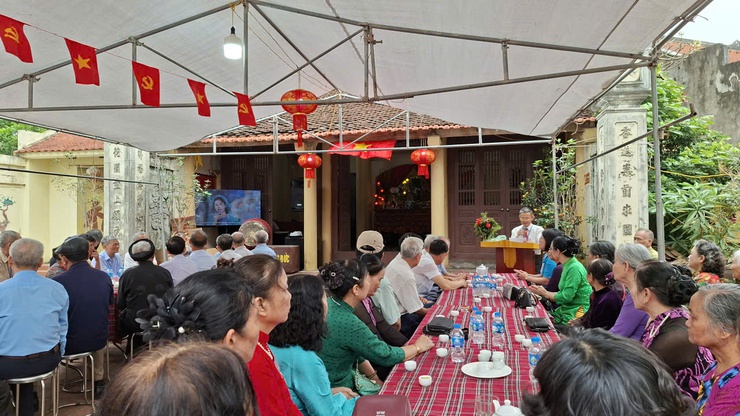 Tưng bừng các lễ hội truyền thống phường Long Biên- Ảnh 11.