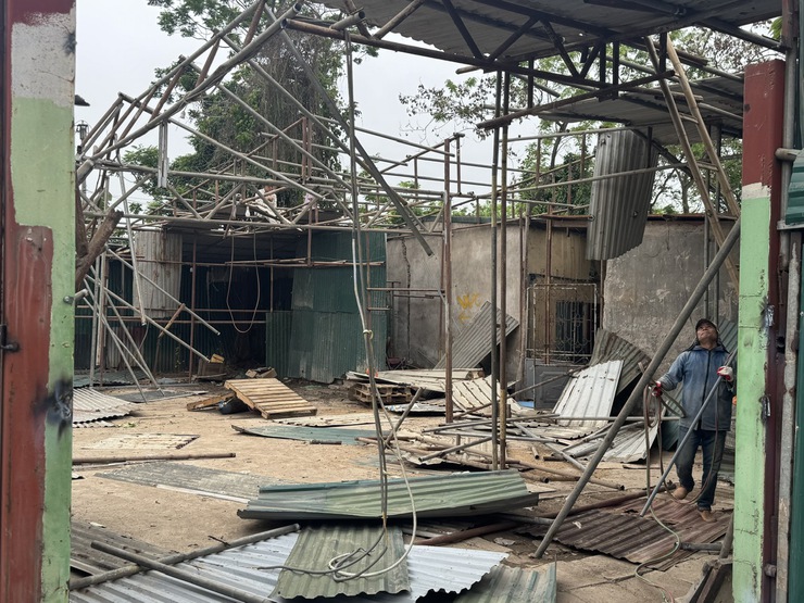 XÃ VĨNH THANH TĂNG CƯỜNG TUYÊN TRUYỀN, 4 HỘ TỰ GIÁC THÁO DỠ CÔNG TRÌNH VI PHẠM TRƯỚC THỜI ĐIỂM CƯỠNG CHẾ- Ảnh 5.