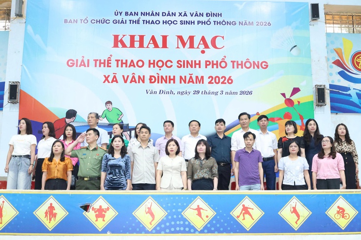 KHAI MẠC GIẢI THỂ THAO HỌC SINH PHỔ THÔNG XÃ VÂN ĐÌNH NĂM HỌC 2025–2026- Ảnh 1.
